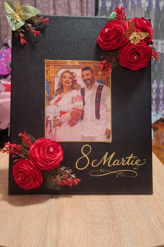 Tablou personalizat cu poză – cadou elegant pentru mamă / soție / femei